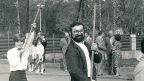 Bohumil Řeřicha (80. léta, prvomájový průvod). Zdroj: archiv pamětníka