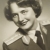 Poručík Božena Kýrová (provdaná Hurajtová) po dokončení leteckého výcviku, kdy se stala kurýrní pilotkou 3. třídy, 1953