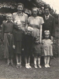 Mother and father's sister Milada with children