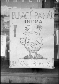 A spitting dummy on the square in Příbram as a protest against the occupation in August 1968