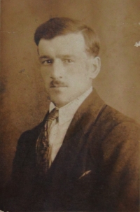 Tatínek paní Hronové, Alois Křejpský