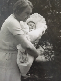 Little Marie with her mother Anežka