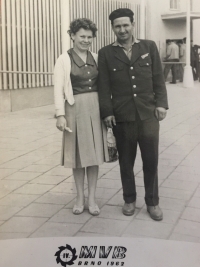 The Spácils at the Brno Fair, 1962