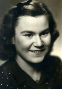 Period portrait of a witness, Prague, 1945