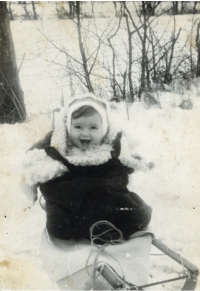 Eva in the camp in Nováky, winter 1943/44, photographer Mr. Braun