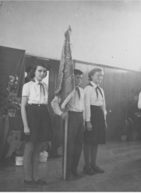 Eva as a pioneer - pioneer festival in 1952