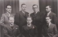 Eva's father Imrich Hecht, bottom right