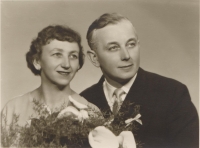 Wedding photo of Marie and Karel Hladik from 1960