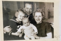 Jana Kučerová with her family