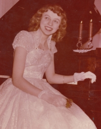 Lidmila Kubinová in her wedding dress in 1961