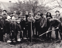 Planting of the lime tree of freedom in Křenovice in 1968, planted by a Pioneer group to which Jaromír Müller belonged