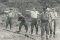 Střelba ze služební pistole při leteckém trojboji, 1960