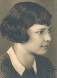 Teta Věra Rambousková, Praha, 20. léta (autor František Drtikol)