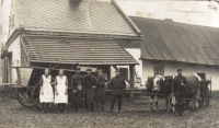 Family farm in Pátek