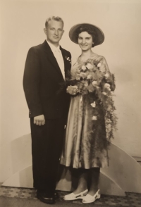 Svatba Jiřího Vika s Miloslavou Vackovou, 14. července 1958