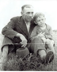 Antonín Vojtek s tatínkem