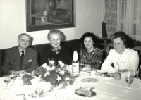 Class reunion in Litomyšl, right to left: teacher Šotola, teacher Vávrová née Králová, Milada Kocourková, Zlatá Hvězda Litomyšl, 1970s