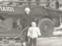 V uliciach Bukurešti počas rumunskej revolúcie II., december 1989.