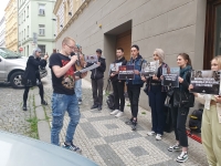 Andrej Karelin at a Vesna demonstration in Prague in favour of sanctions against Russia, 2023, photo by Tomáš Vlach