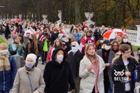 Na demonstracích v běloruském Minsku, říjen 2020 (fotka v průvodu)