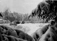 Company in winter, front view, Tři Sekery near Mariánské Lázně, 1968/1969
