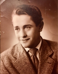 Manžel pamětnice Josef Dvořák (1940 – 1976)