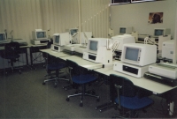 Učebny na univerzitě IBM PC, USA