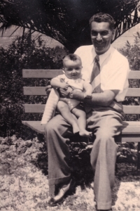 Giorgio Savo s otcem, 1941