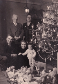 Rodina Giorgia Sava, Vánoce 1941