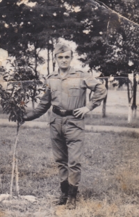 Alois Bradáč during his military service in the Romanian army, 1966