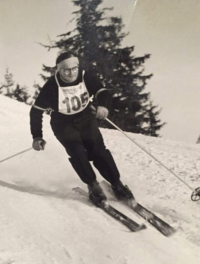 František Příhoda ve slalomu na olympijských hrách 1956 v Cortině d'Ampezzo