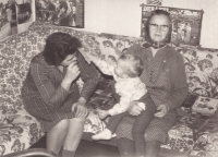 Mom, sister and her daughter