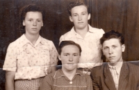 Czechs deported to the Ezer region: Johana Rothová, sisters Kateřina and Rozálie Kovařík from St. Helena and the brother of the witness Václav Cizler, Călărași 1954