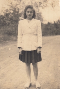 Zdenka Kmochová, 1944