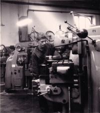 M. Buben at apprenticeship in Aritmo, 1962