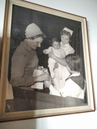 Helena Pešková with her daughter Helena on the occasion of welcoming the new citizens