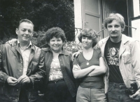 With parents and sister, 1984