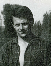 Jan Skalla na chmelové brigádě - 1962