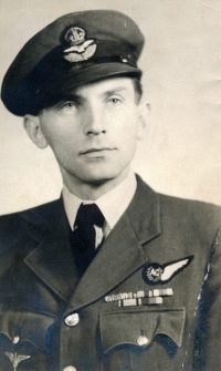 Father of the witness Karel Janšta in RAF uniform