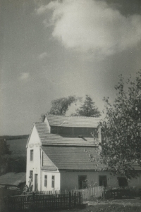 Němeček's mill in Trhová Kamenice after the fire (after the war without the German inscription)