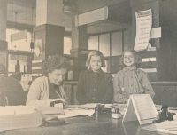 Zdeňka (in the middle) with her mother Katrin (left) and sister Kát'a (right) at her mother's house in Doksy (April 1957)