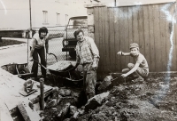 Jan Svoboda at work in the garden, 1985