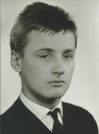 Jaroslav Piják ml. na maturitní fotografii, 1965