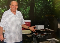 Jan Tomeček during a picnic with the Czech community in the USA