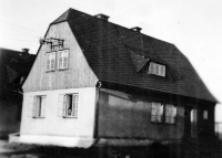 Kindermann house number 11 in the former settlement of Konrad Henlein / Bruntál / probably early 1940s