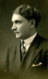 Dědeček Bohumil Aman v roce 1933