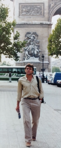 Václav Nedomanský on holiday in Paris in the first half of the 1980s