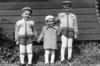 Tomáš Kučera (centre) in 1950, his brother Antonín on the left, brother Pavel on the right