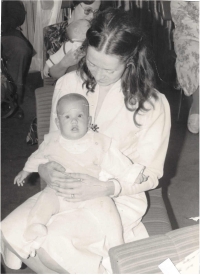 Marie M. Dufková with daughter Edita, 1981