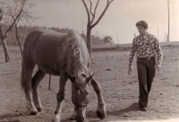 Jan Fatka "přemlouvá Květu", 1974